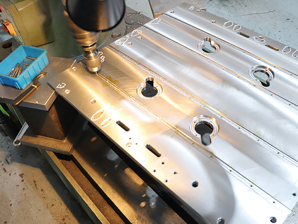 龍(long)門銑床(chuáng)加工